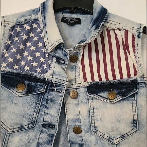 Jean vest with US Flag pattern - Picture 7 of 7